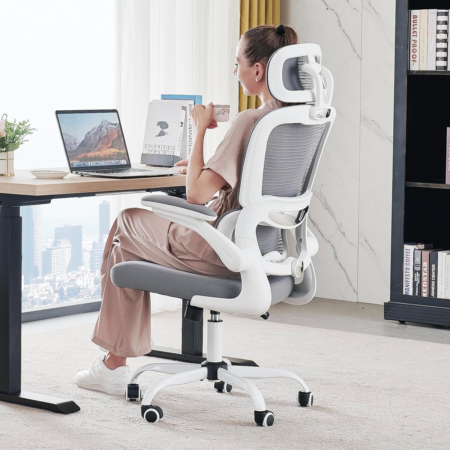 Office Chair Ergonomic Desk Chair 330 lbs Home Mesh Desk Chair Comfortable Gaming Chair